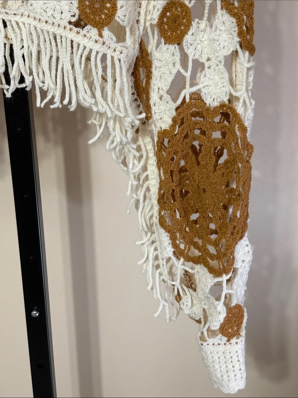 055 NWOT Boho Crochet Fringe Poncho sleeved - Cream and Brown